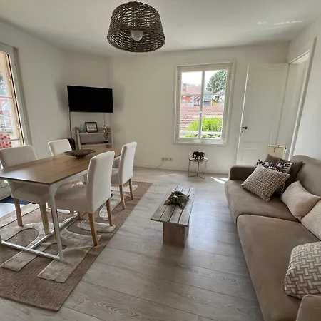 شقة Cosy Pour 4 Pers. Climatise, 30m Joigny, Terrasse, Proche Pereire - Fr-1-474-260