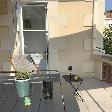 Апартаменты Cosy Pour 4 Pers. Climatise, 30m Joigny, Terrasse, Proche Pereire - Fr-1-474-260 *