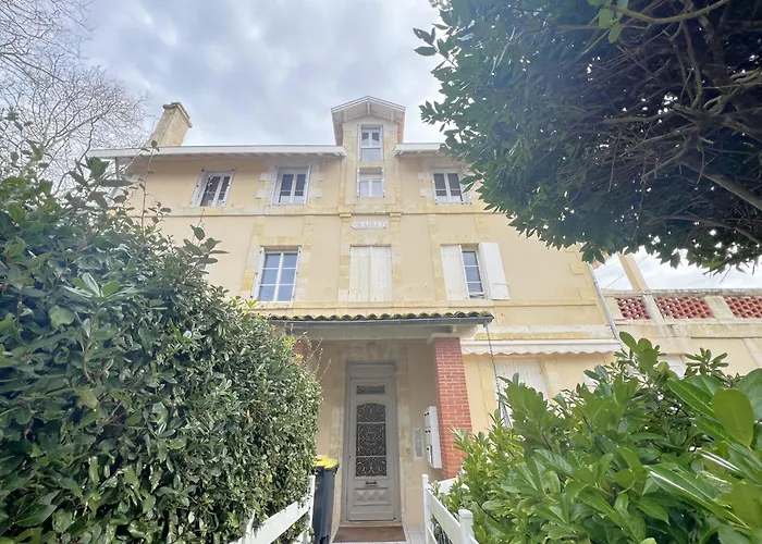 Cosy Pour 4 Pers. Climatise, 30m Joigny, Terrasse, Proche Pereire - Fr-1-474-260 아파트 아르카숑